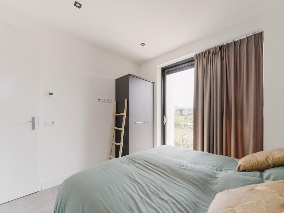 Swanky Villa In Zeewolde With Garden Ngoại thất bức ảnh